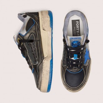Golden Goose Forty2 In Black Foam Rubber And Leather With Tpu Star And Black Leather Heel Tab Golden Goose Forty2 In Black Foam Rubber And Leather With Tpu Star And Black Leather Heel Tab
