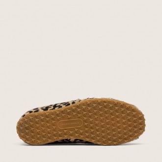 Golden Goose Marathon Speed In Beige And Black Leopard-Print Pony Skin With Black Leather Star Golden Goose Marathon Speed In Beige And Black Leopard-Print Pony Skin With Black Leather Star