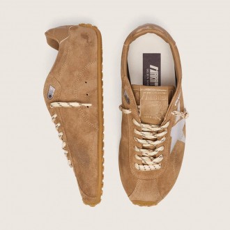 Golden Goose Marathon Speed With Tobacco Suede Upper And Silver Star Golden Goose Marathon Speed With Tobacco Suede Upper And Silver Star