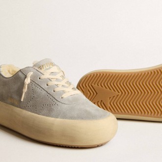 Golden Goose Space-Star Shoes In Ice-Gray Suede With Shearling Lining Golden Goose Space-Star Shoes In Ice-Gray Suede With Shearling Lining