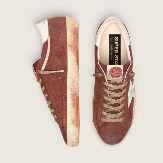 Golden Goose Super-Star In Rust Suede With Metallic Platinum Leather Star Golden Goose Super-Star In Rust Suede With Metallic Platinum Leather Star