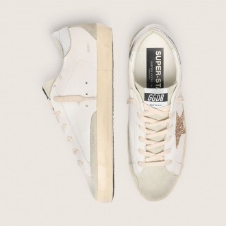 Golden Goose Super-Star With Gold Glitter Star And Ice-Gray Suede Inserts Golden Goose Super-Star With Gold Glitter Star And Ice-Gray Suede Inserts