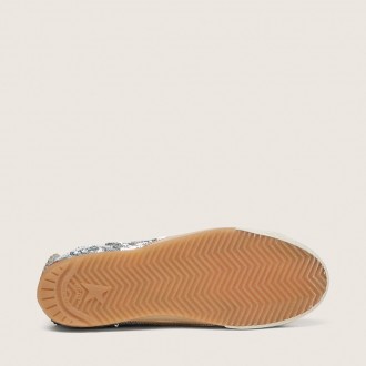 Golden Goose True-Star In Silver Sequins With Black Star And Silver Leather Heel Tab Golden Goose True-Star In Silver Sequins With Black Star And Silver Leather Heel Tab