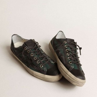 Golden Goose V-Star In Black And Green Striped Canvas With Black Leather Star And Toe Golden Goose V-Star In Black And Green Striped Canvas With Black Leather Star And Toe
