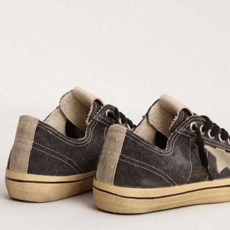 Golden Goose V-Star In Black Canvas With Ice-Gray Star And Heel Golden Goose V-Star In Black Canvas With Ice-Gray Star And Heel