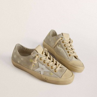 Golden Goose V-Star In Ice-Gray Suede With White Leather Star And Floral Embroidery Golden Goose V-Star In Ice-Gray Suede With White Leather Star And Floral Embroidery