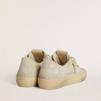 Golden Goose V-Star In Ice-Gray Suede With White Leather Star And Floral Embroidery Golden Goose V-Star In Ice-Gray Suede With White Leather Star And Floral Embroidery