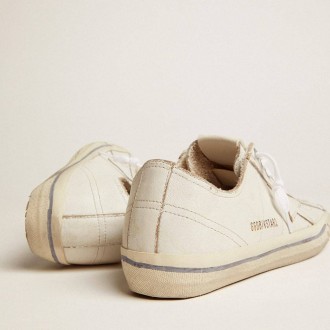 Golden Goose V-Star In White Leather With White Star And Light Blue Stripe On The Foxing