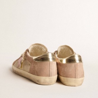 Golden Goose Woman'S Super-Star In Pale Pink Suede With Suede Star And Platinum Heel Tab Golden Goose Woman'S Super-Star In Pale Pink Suede With Suede Star And Platinum Heel Tab